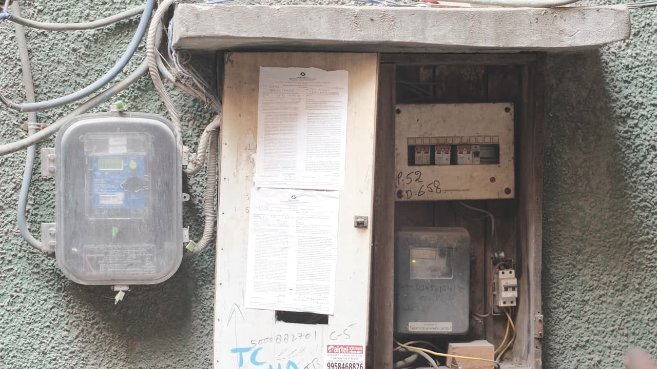 Surge Watts vs Continuous Watts: Why Your Inverter Trips